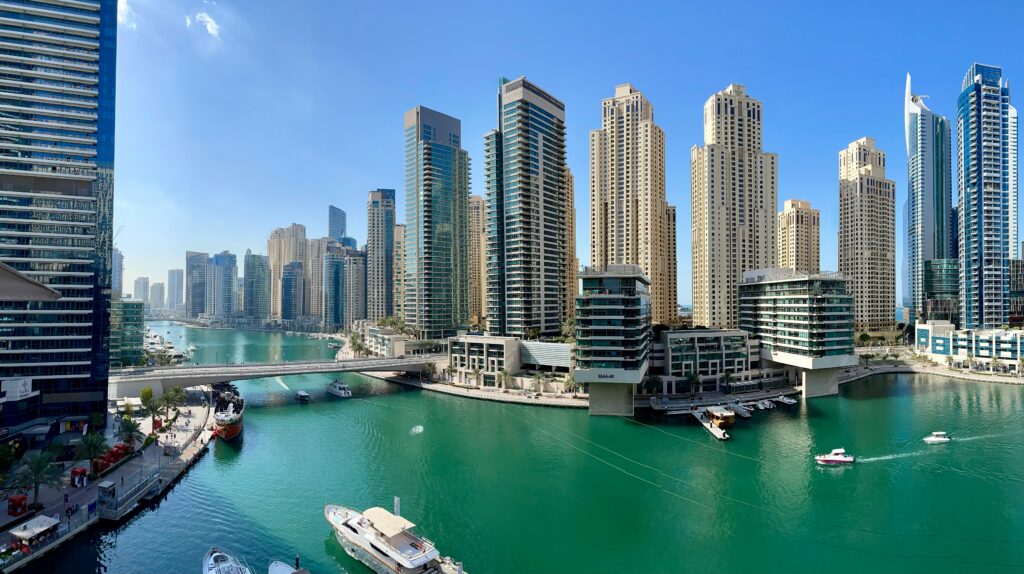 dubai marina in the daytime